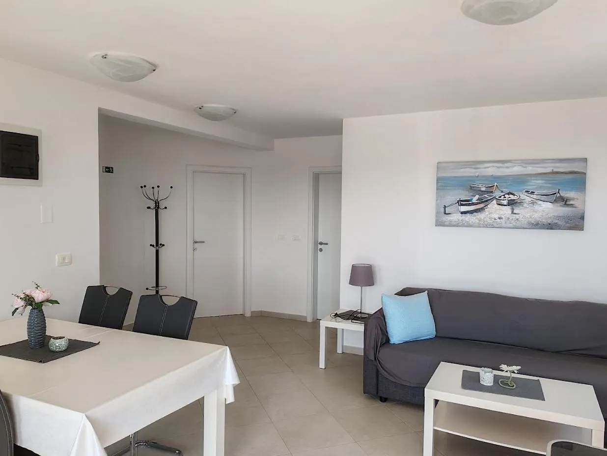 Apartments Oleander Lovrecica-Residence With Pool